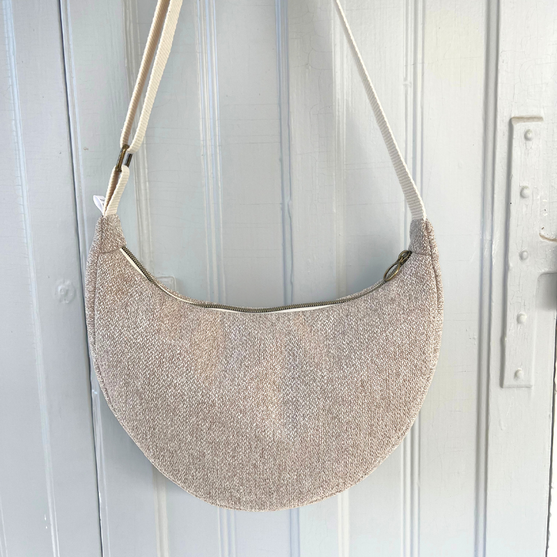 Sac demi-lune beige – Image 4