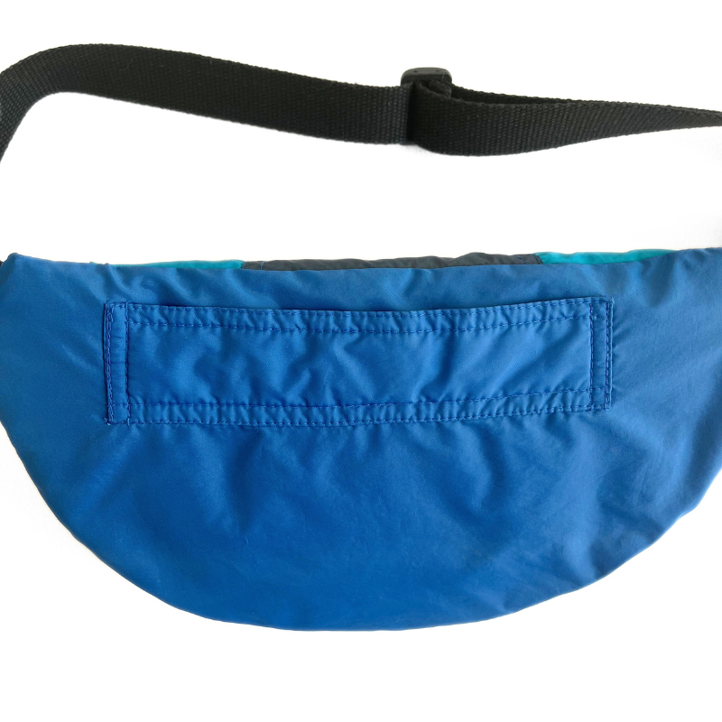 Banane upcyclée coupe-vent bleu n°1 – Image 3